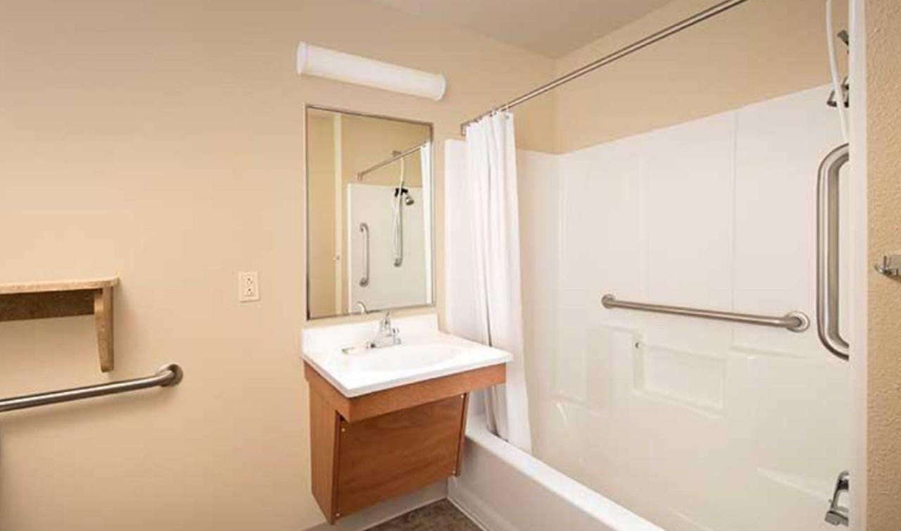 Woodspring Suites Dallas Рокуолл Экстерьер фото